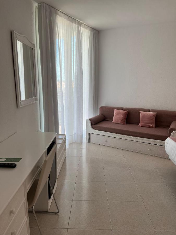 Aromar Hotel 4*